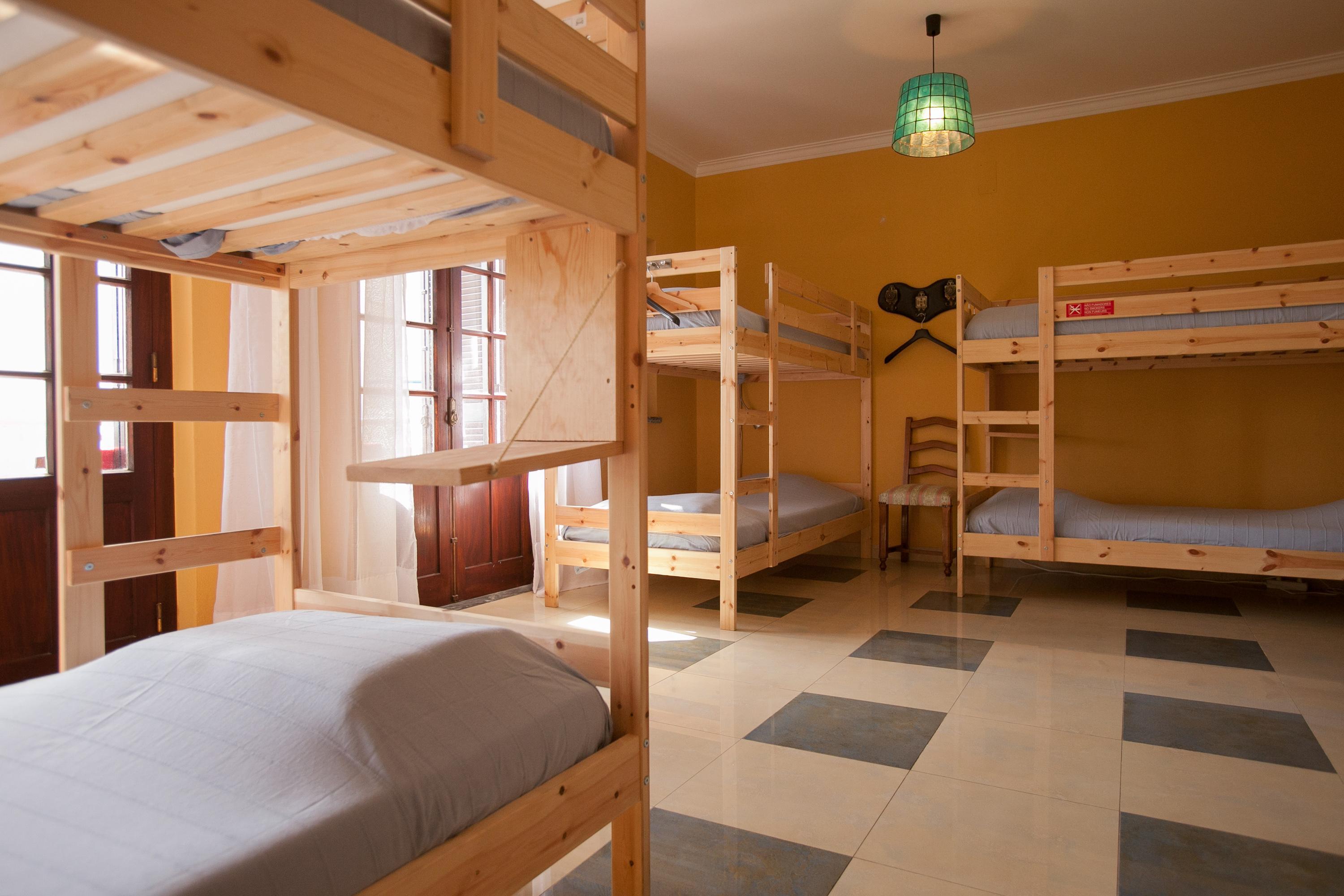 Ericeira Chill Hill Hostel & Private Rooms - Peach Garden Exterior photo